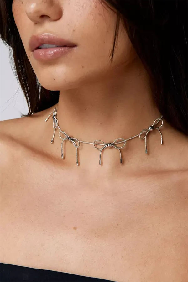 Bow Choker